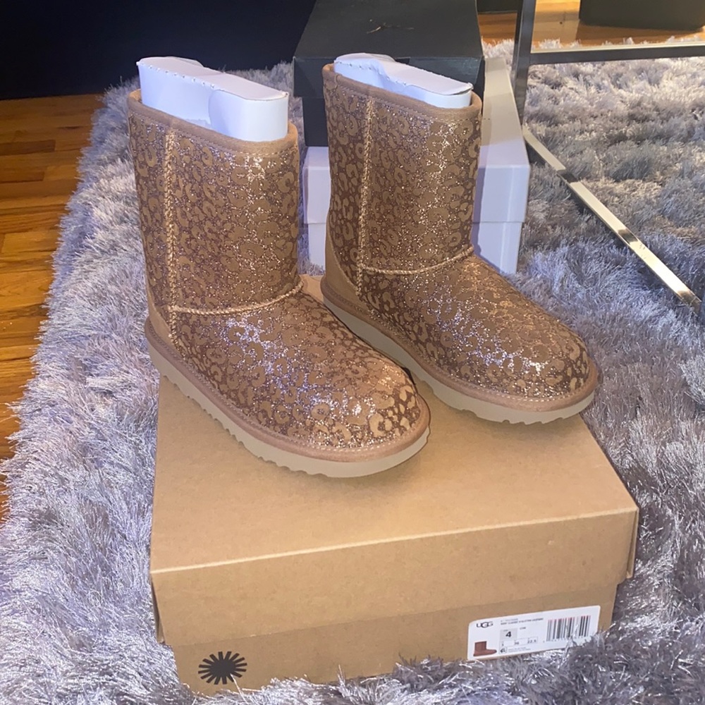 Brand new uggs